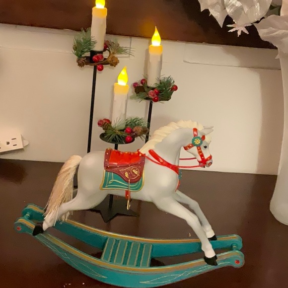 Hallmark Rocking Horse Memories - Picture 6 of 12